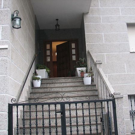 Hostal Meson Do Loyo Portomarin Bagian luar foto